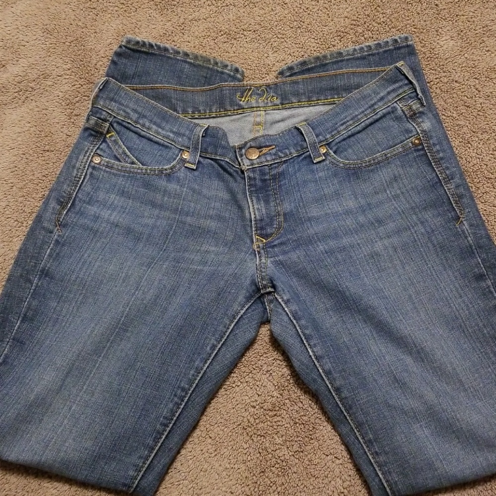 Women's denim jeans regular length